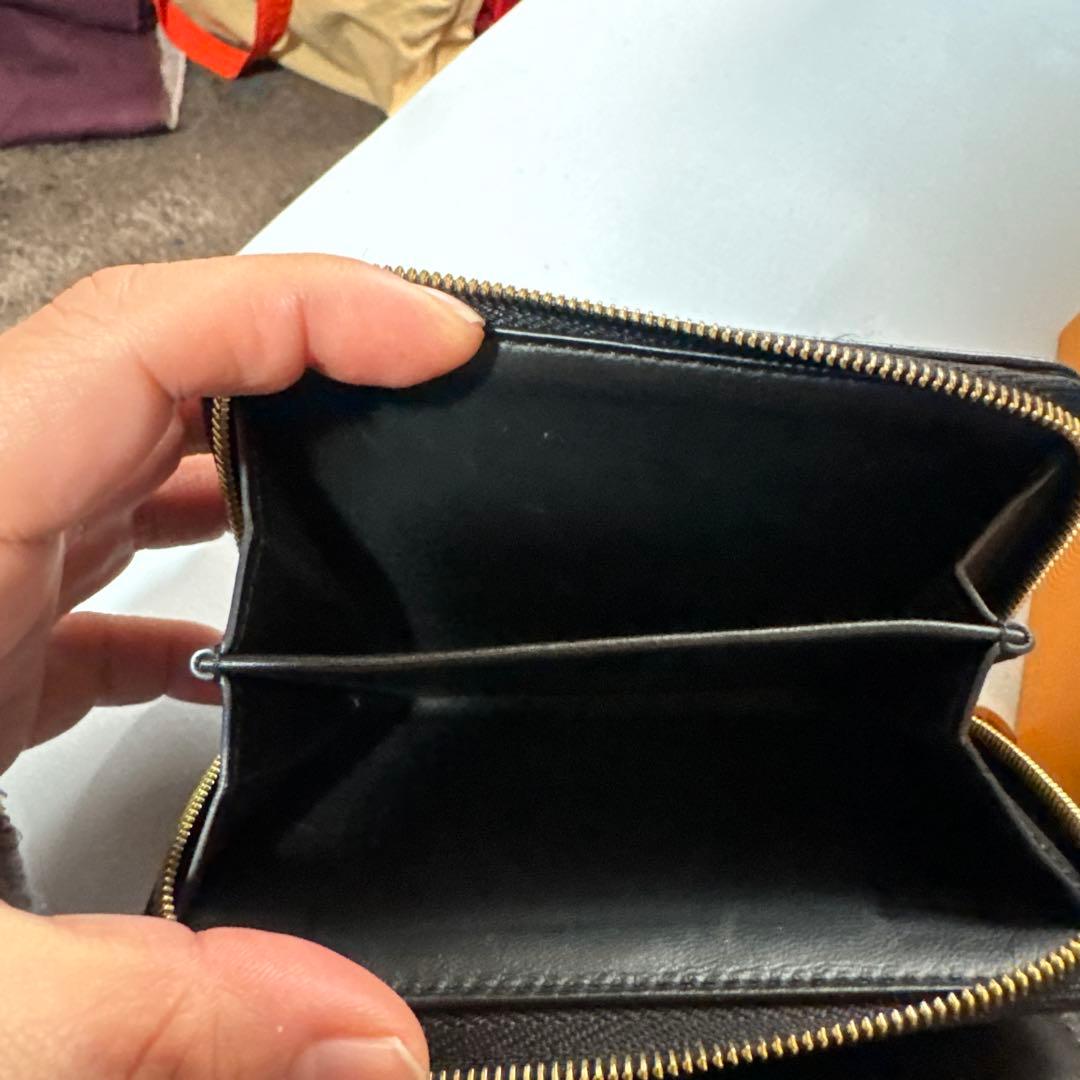 ヴィトン ポルトフォイユ ルー エンボス加工 コンパクト財布 黒