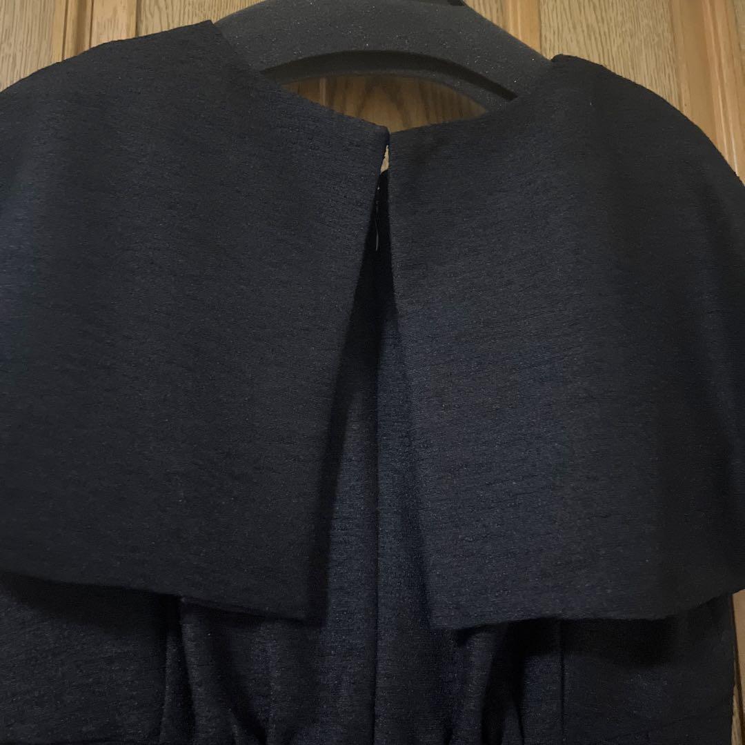 【新品未使用】ケープ付きワンピース