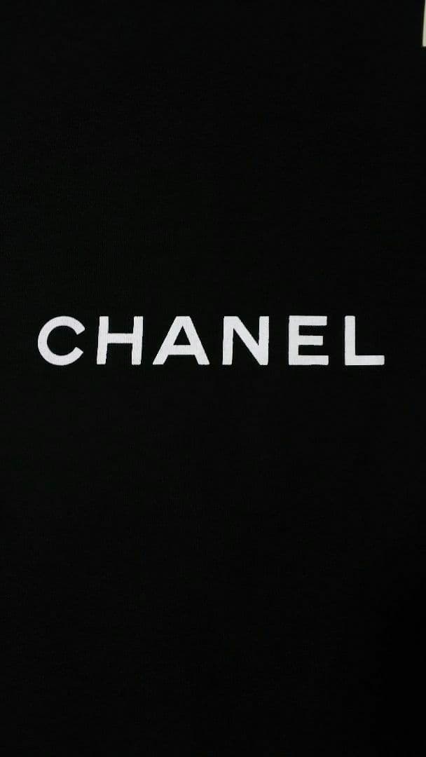 ★使いやすい正方形タイプ≪CHANEL≫★保存袋／巾着【特大】【タグ付き】
