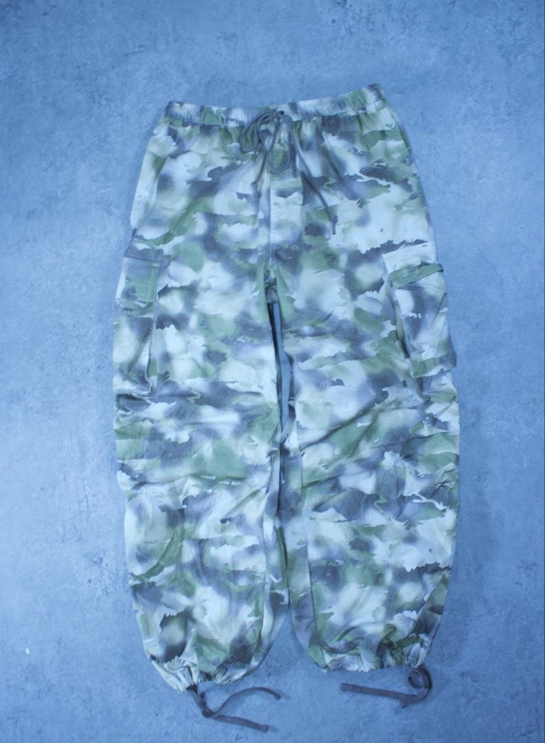 青*様 [美品]NIKEリップストップ　カモ柄ワイドカーゴ　サイドロゴ　良品　調