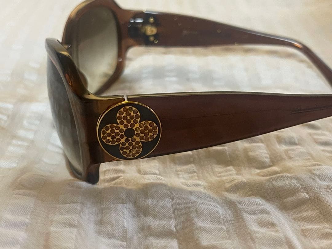 Louis Vuitton サングラス　ウルスラブラウン