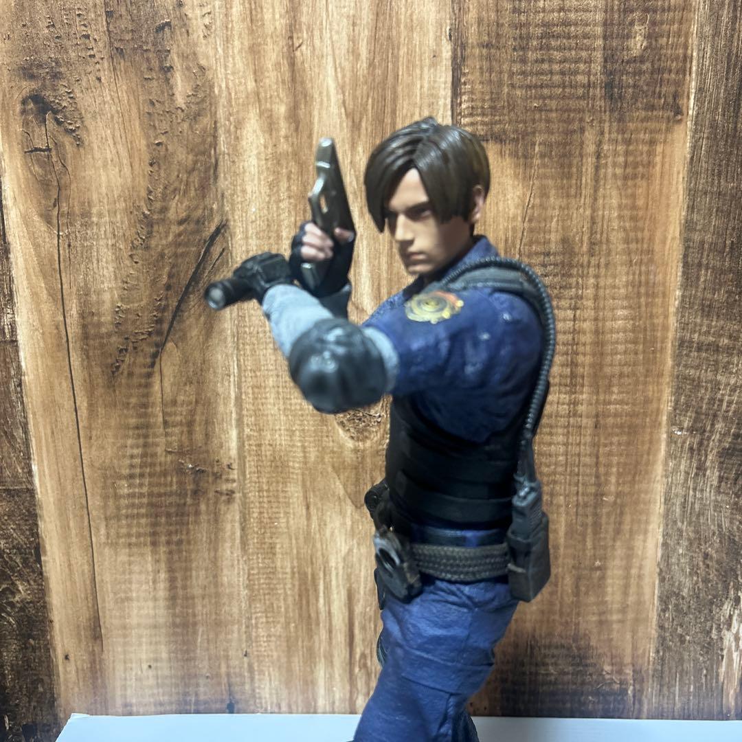 バイオハザードRe2 レオン フィギュア コレクターズエディション　箱無し