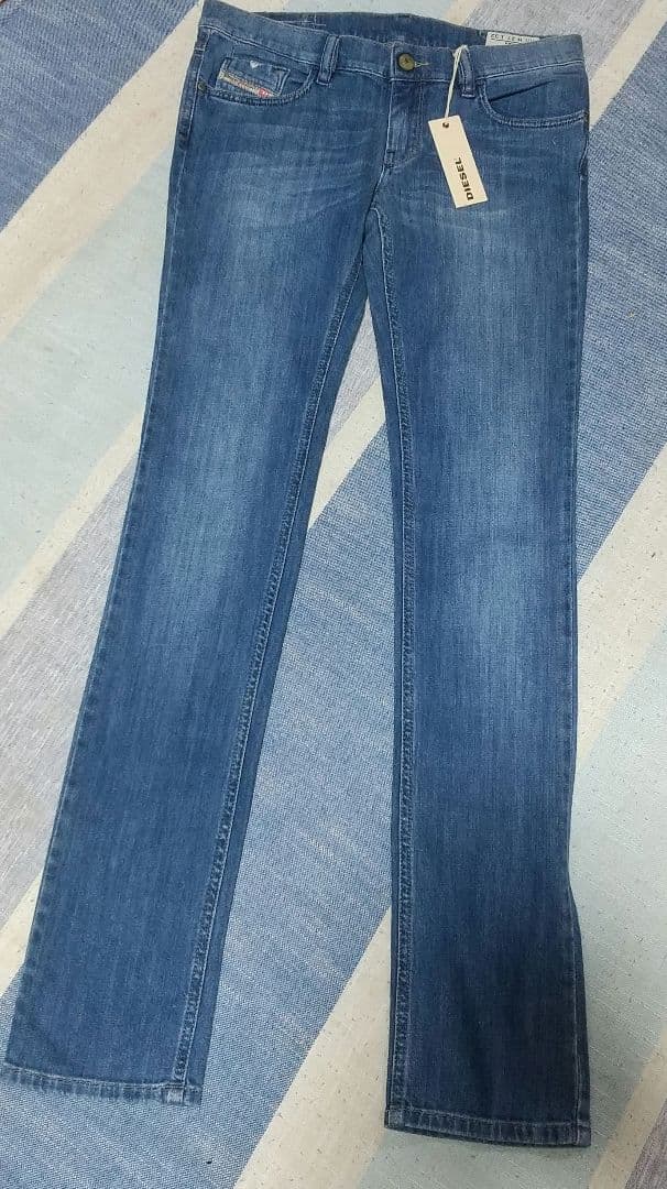 新品 DIESEL スリムフィット デニムパンツ