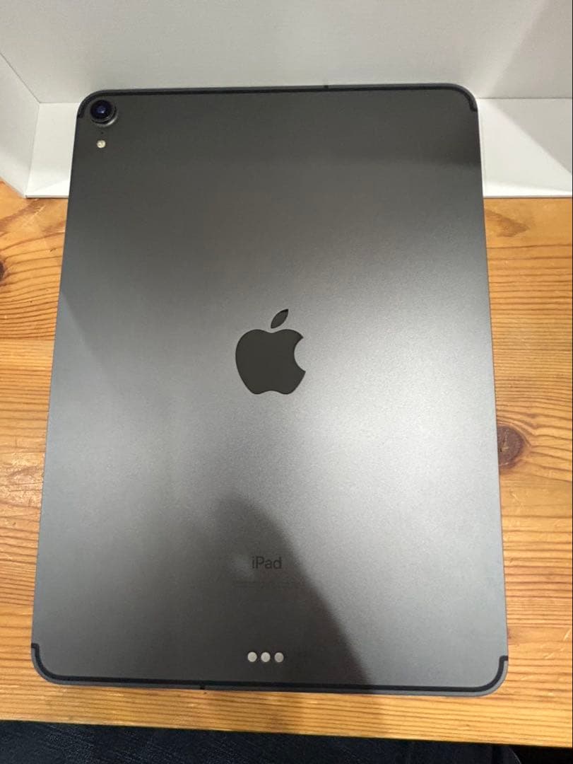 iPad pro 11インチ 第一世代 Cellular 256GB ジャンク品