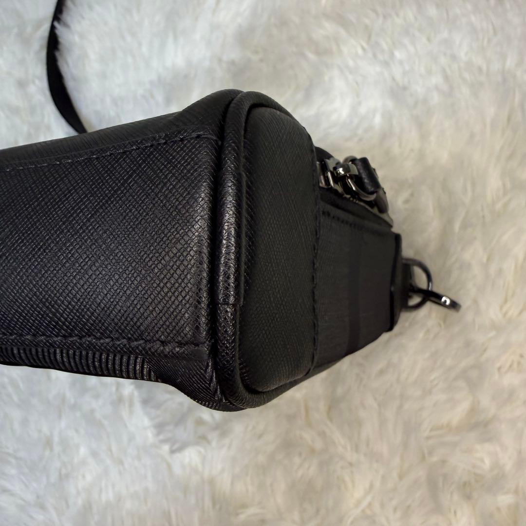 ブラックレーベル クレストブリッジ ショルダーバッグ チェック ブラック