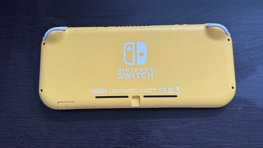Nintendo Switch Lite　イエロー