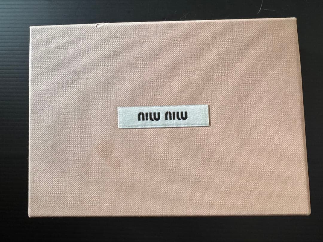 m*m様 miu miu マテラッセ レザー財布