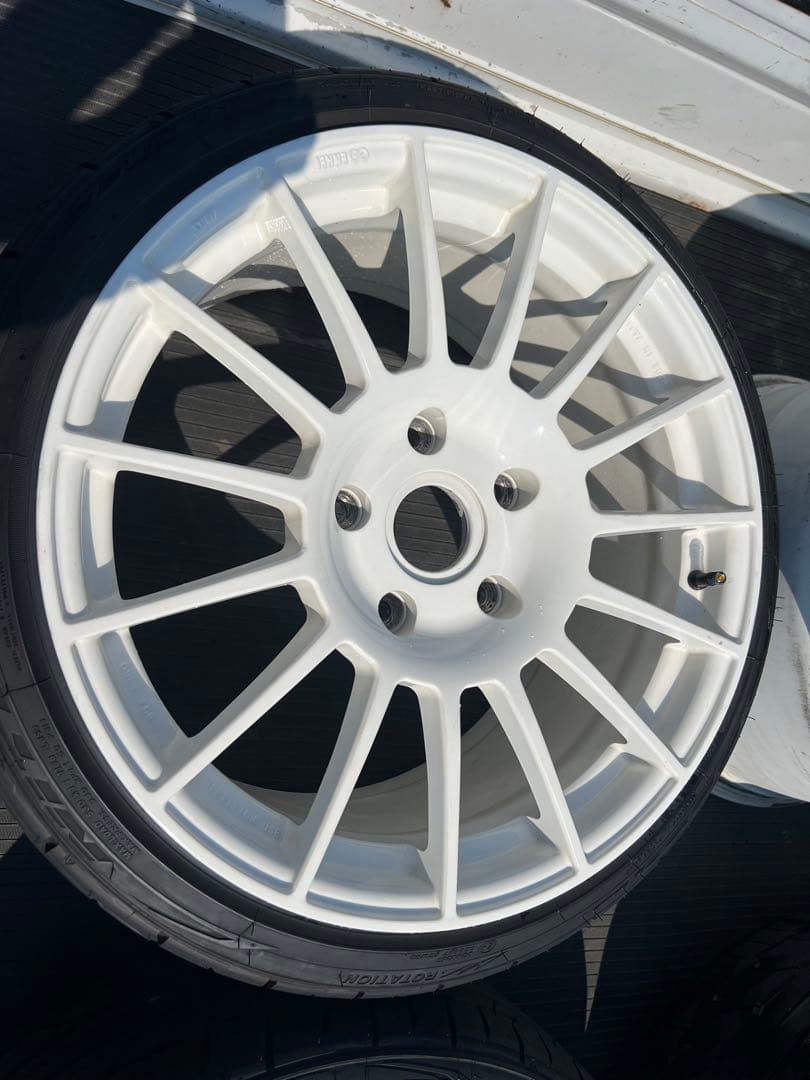 エンケイ　RC-T4 18インチ　PCD130 ポルシェ911 996 997