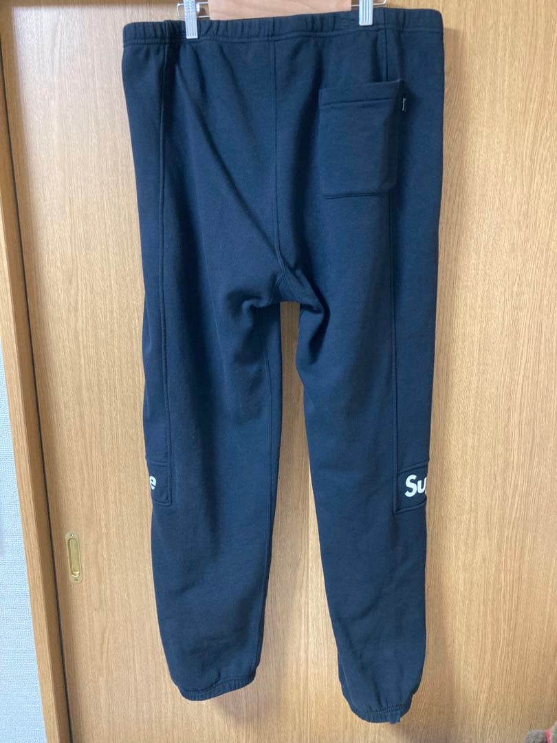 supreme スウェットパンツ黒　L size
