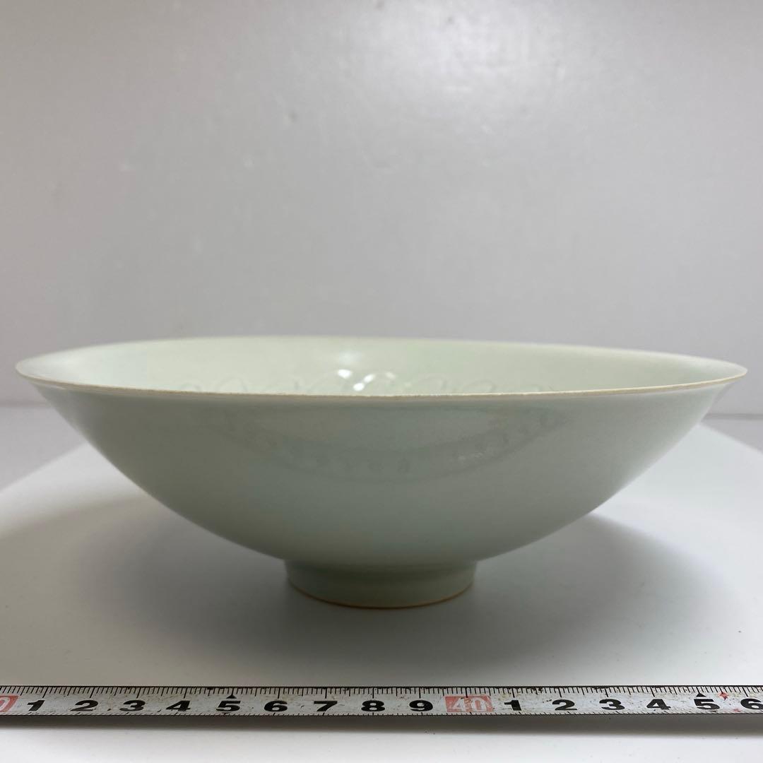 中国美術 青自磁陰刻文碗 口径20.5cm 東岩7-0903① タニト