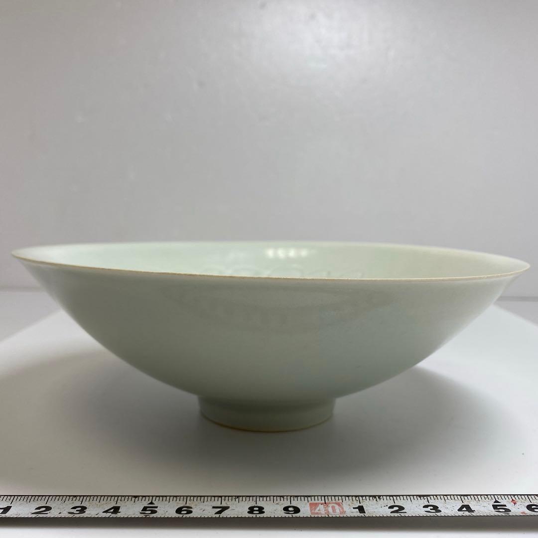 中国美術 青自磁陰刻文碗 口径20.5cm 東岩7-0903① タニト