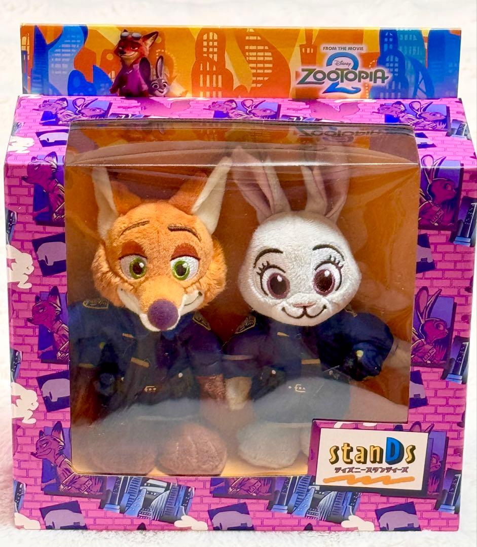ディズニーストア　ズートピア　ジュディ　ニック　スタンディーズ　ポリス