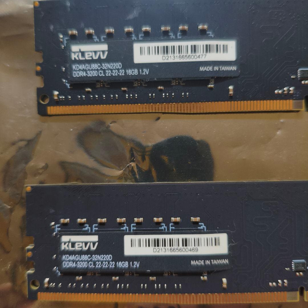 おまけ付き！KLEVV DDR4 3200MHz 32GB メモリー