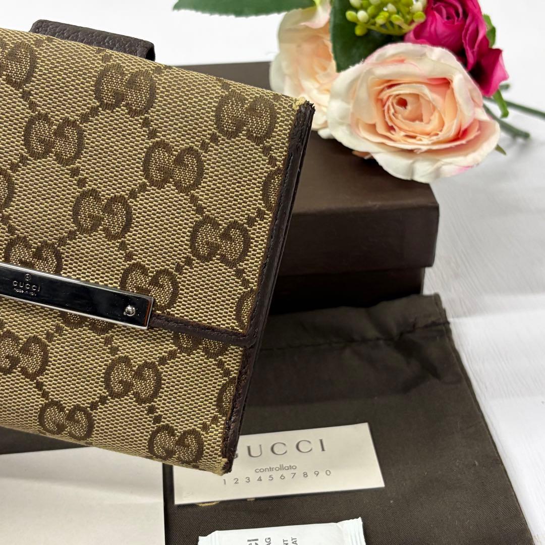 新品同様‼️ グッチ　GUCCI 財布　二つ折り　折り財布　GGキャンバス