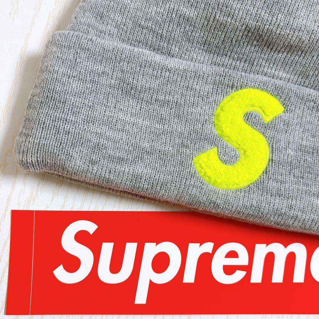 Supreme NEW ERA ニット帽　ビーニー　Sロゴ グレー　灰色