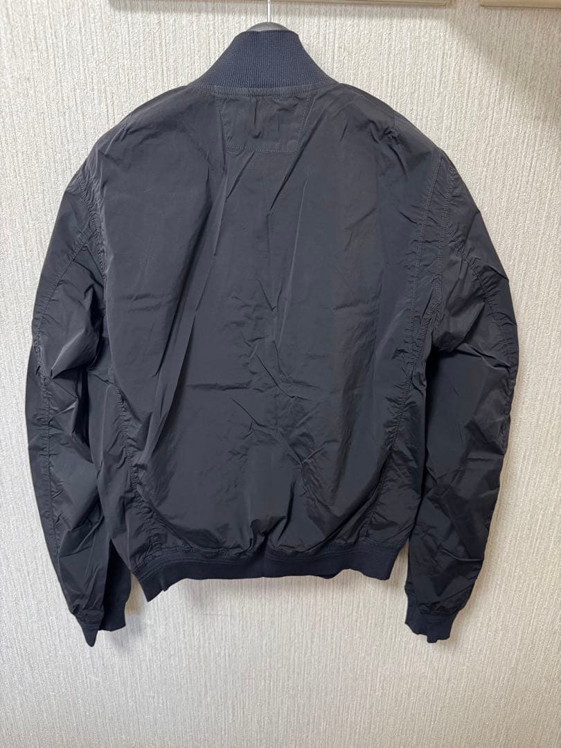CP Company ブラック MA-1ジャケット