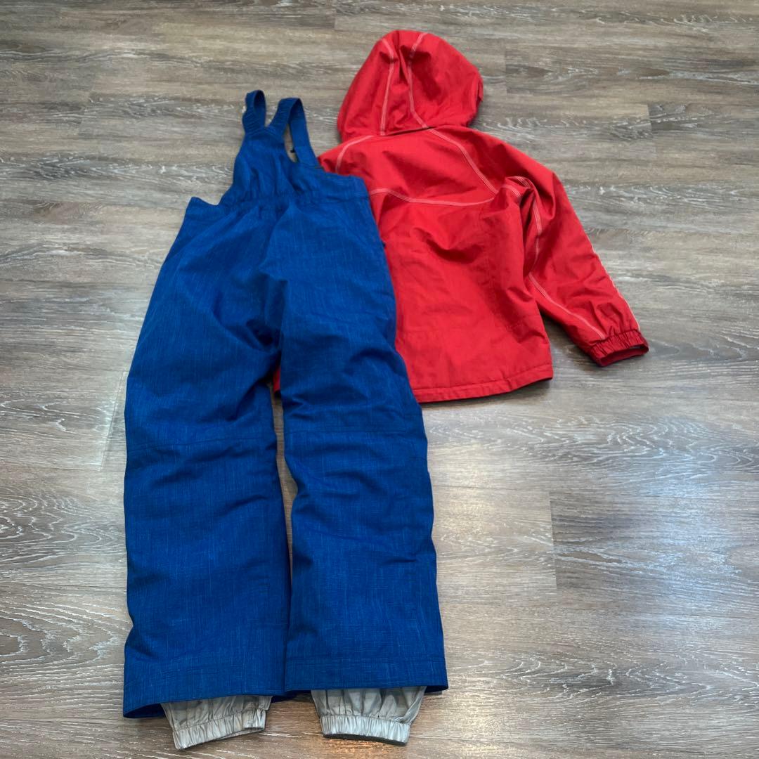 デサント　美品　　セットアップ　上下　スキーウェア　150 女の子