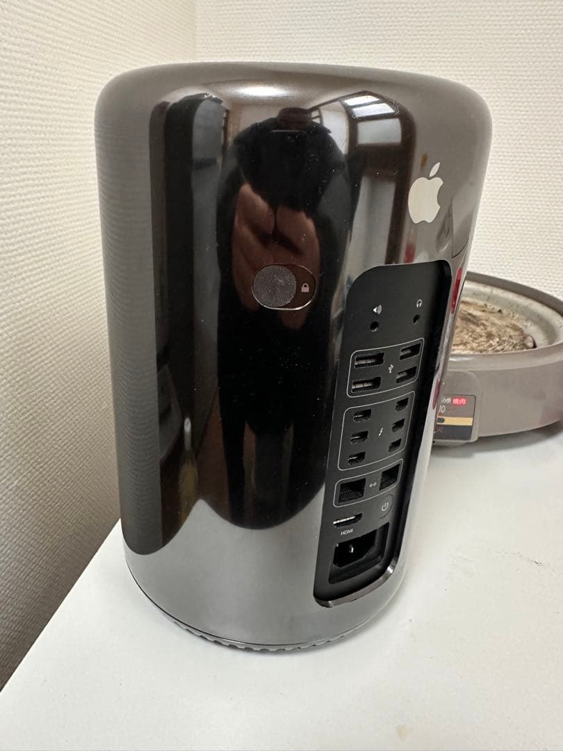 Apple Mac Pro 64GBメモリ 3.5GHz Xeon