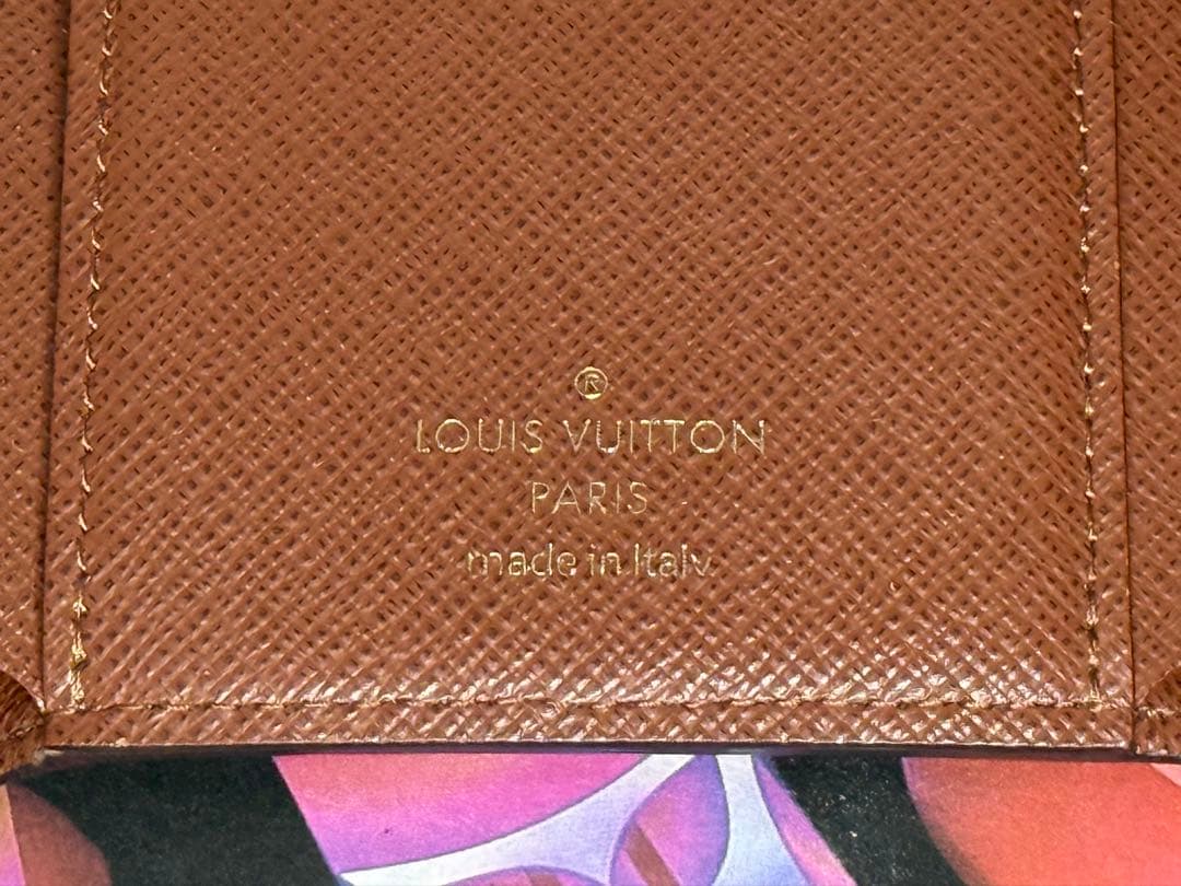 極美品！ルイヴィトン　ポルトフォイユ・ヴィクトリーヌ　コンパクト財布