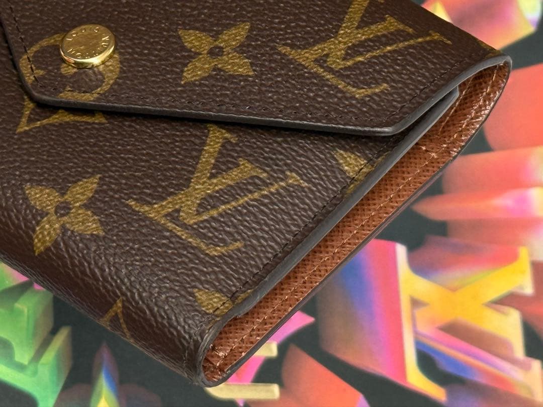 極美品！ルイヴィトン　ポルトフォイユ・ヴィクトリーヌ　コンパクト財布