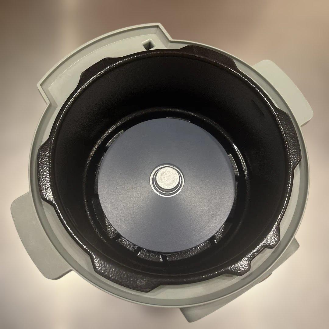 アイリスオーヤマ　電気圧力鍋 4.0L グレー 蒸し器付きKPC-MA3-G