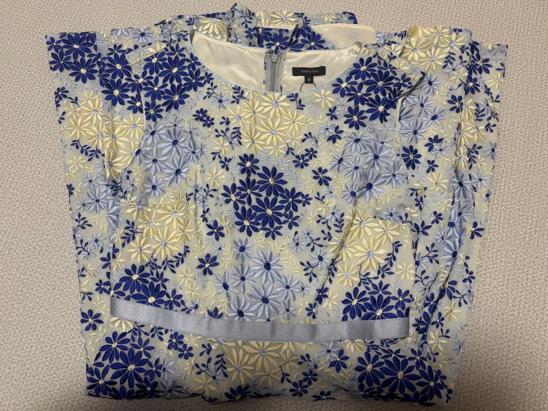 TOCCA花柄刺繍ノースリーブワンピース(新品未使用、タグ付き)