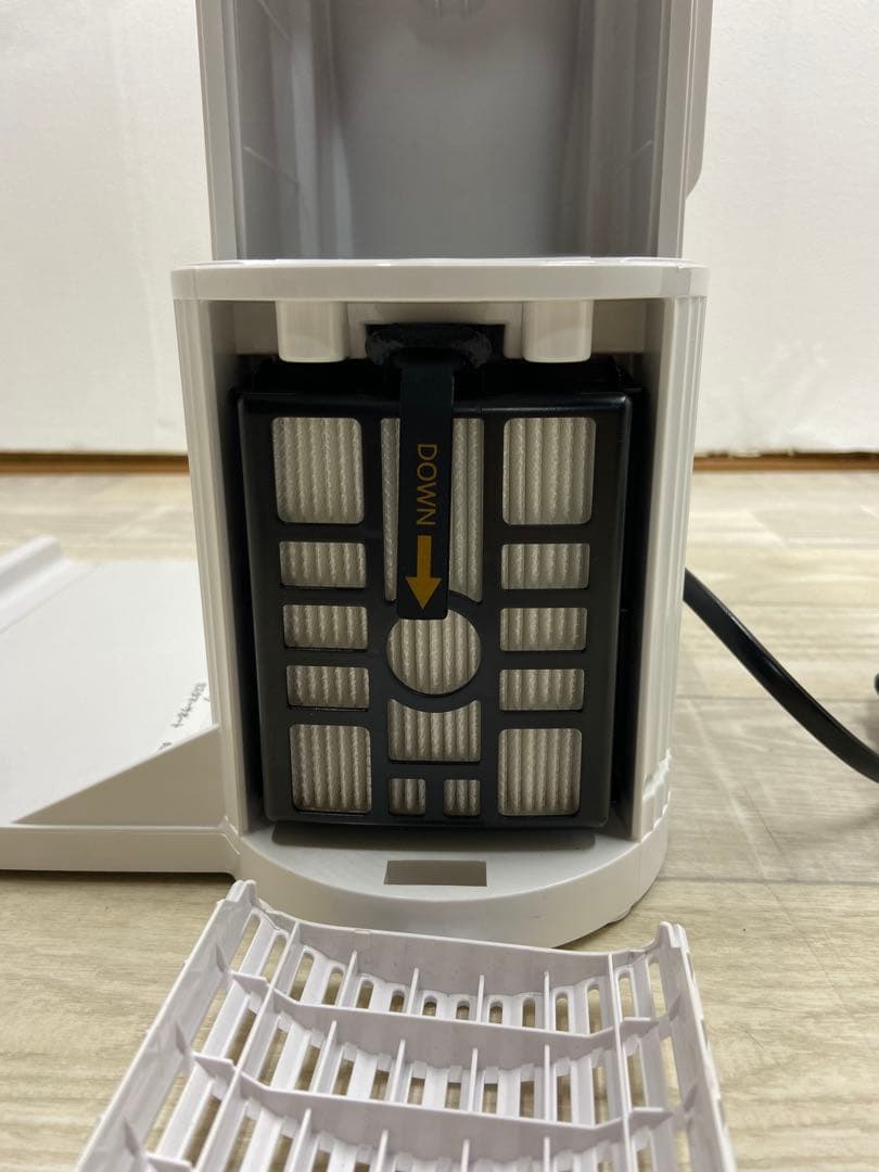 【極美品】シャーク コードレススティッククリーナー CS851-JMVAE