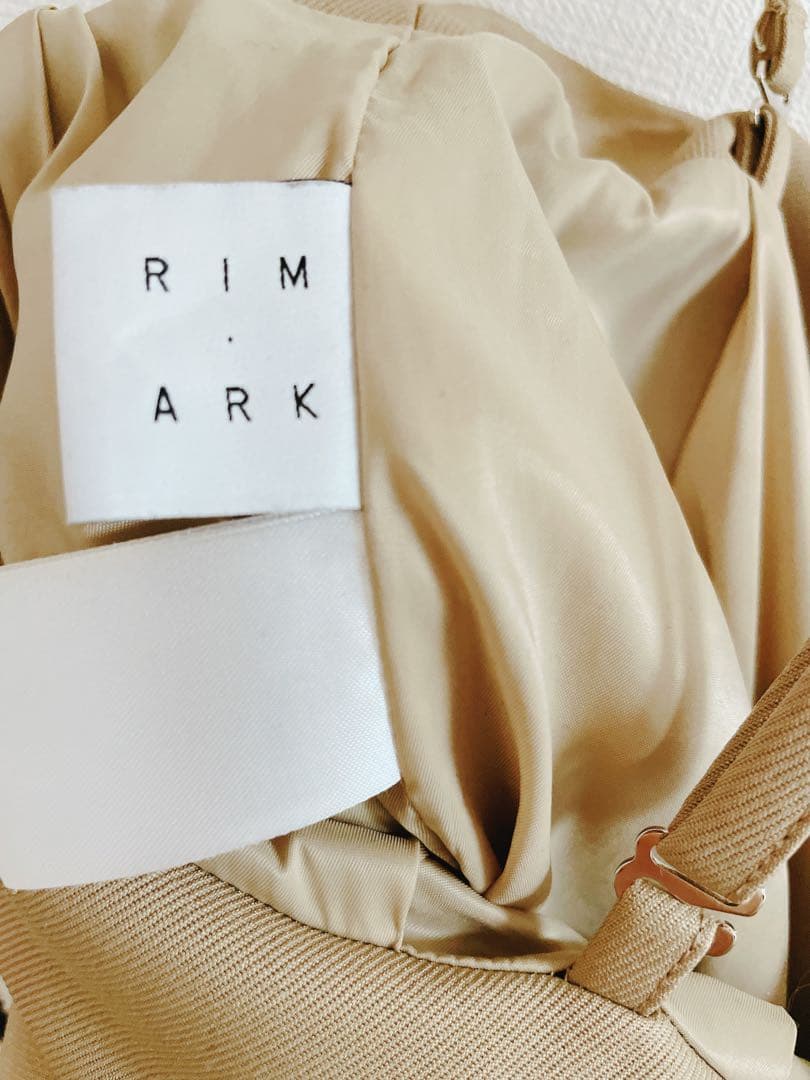 【美品】RIM.ARK 2tuck shoulder SK コクーンスカート