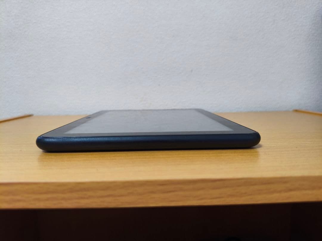 【極美品】Fire HD 8 タブレット 第12世代 64GB ブラック