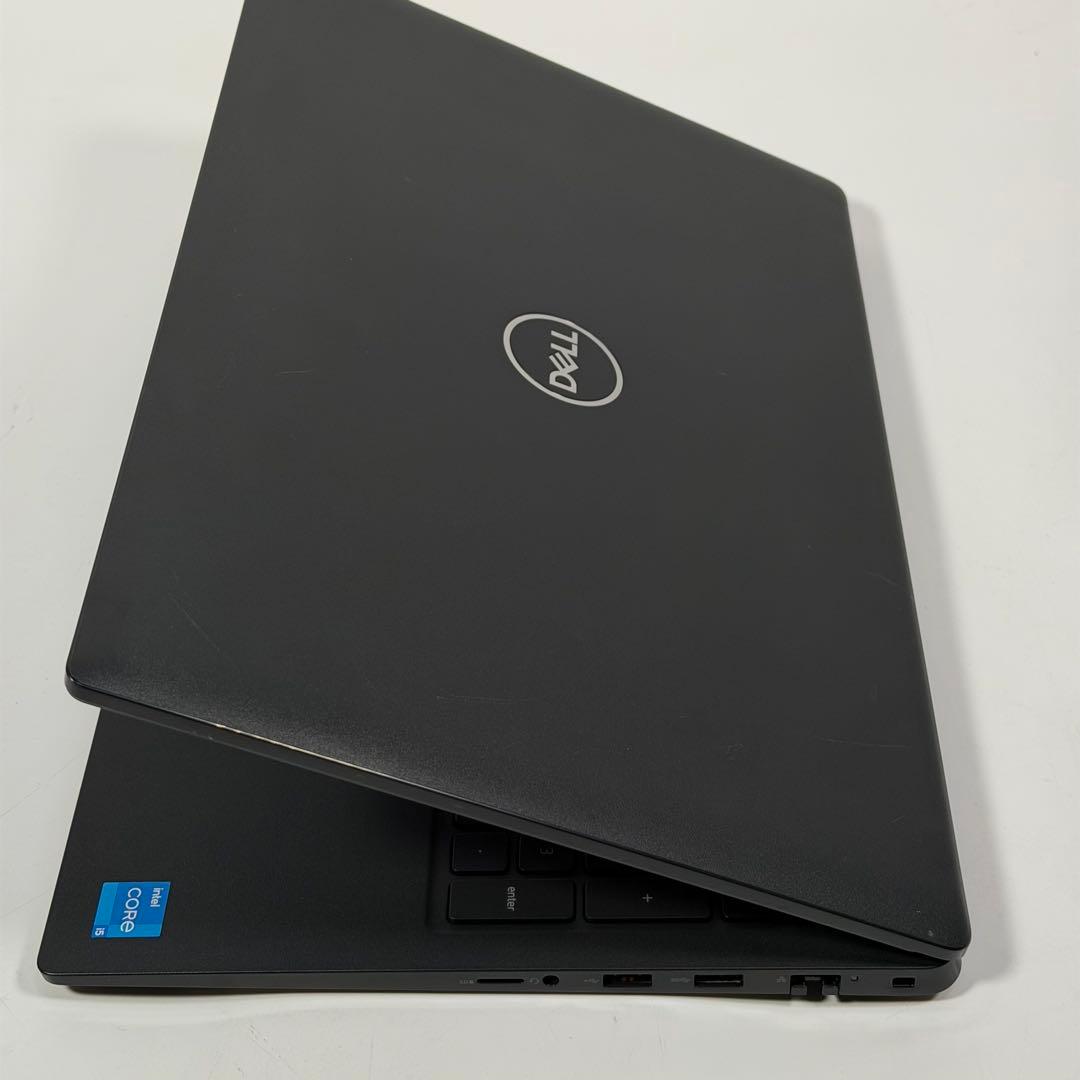 Windowsノート本体 10.Latitude3520 / i5-11/ 16G/ 512G