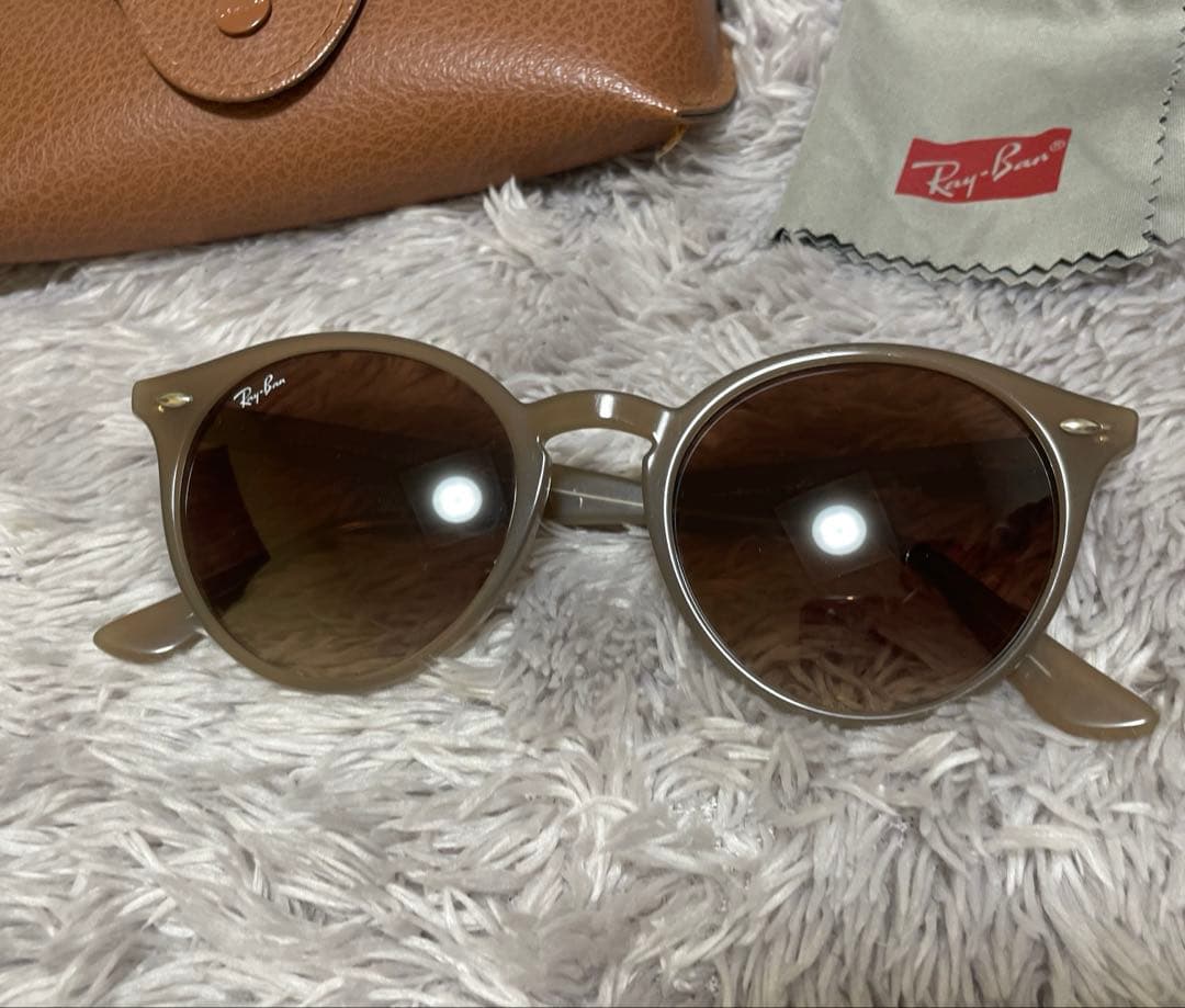 Ray-Ban サングラス RB2180F ベージュ