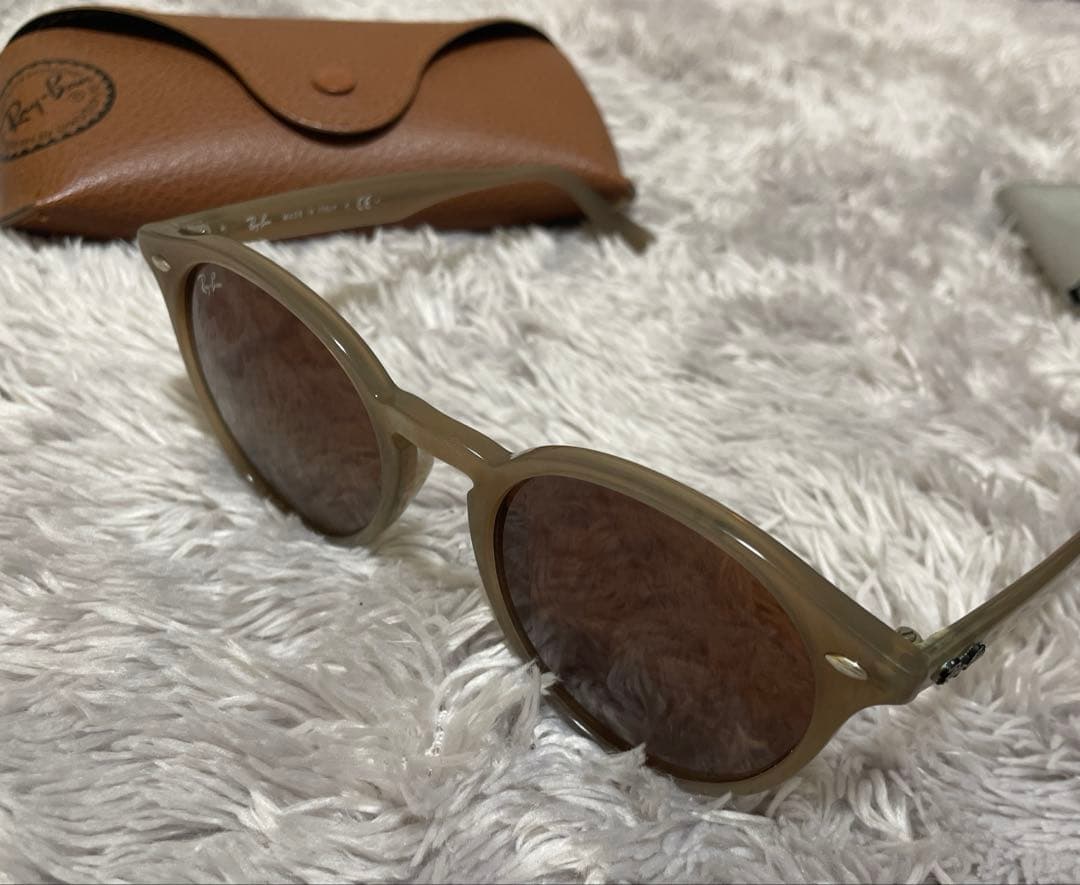 Ray-Ban サングラス RB2180F ベージュ