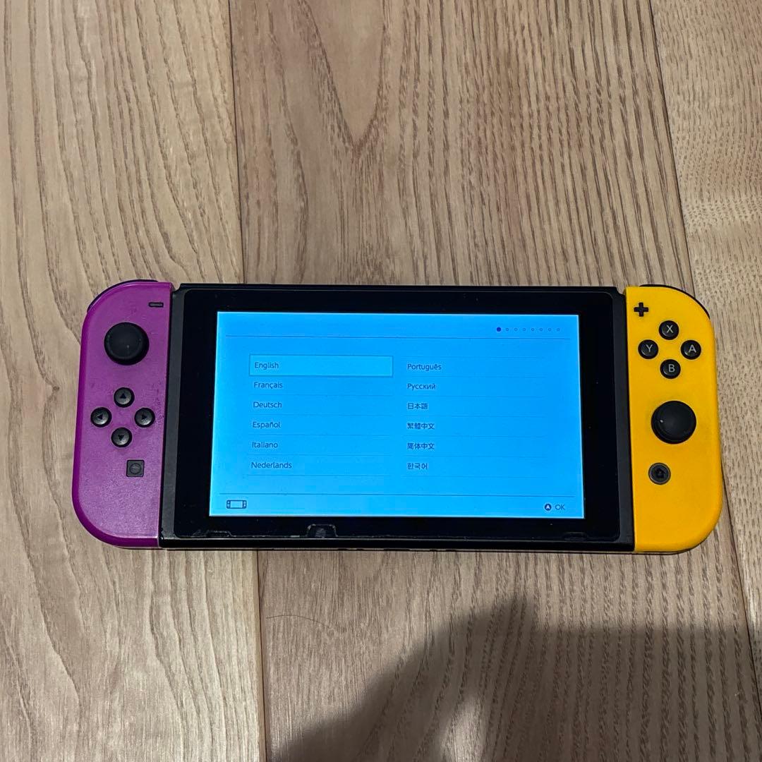 コ*キ様 Switch 本体　ケース付き　箱無し