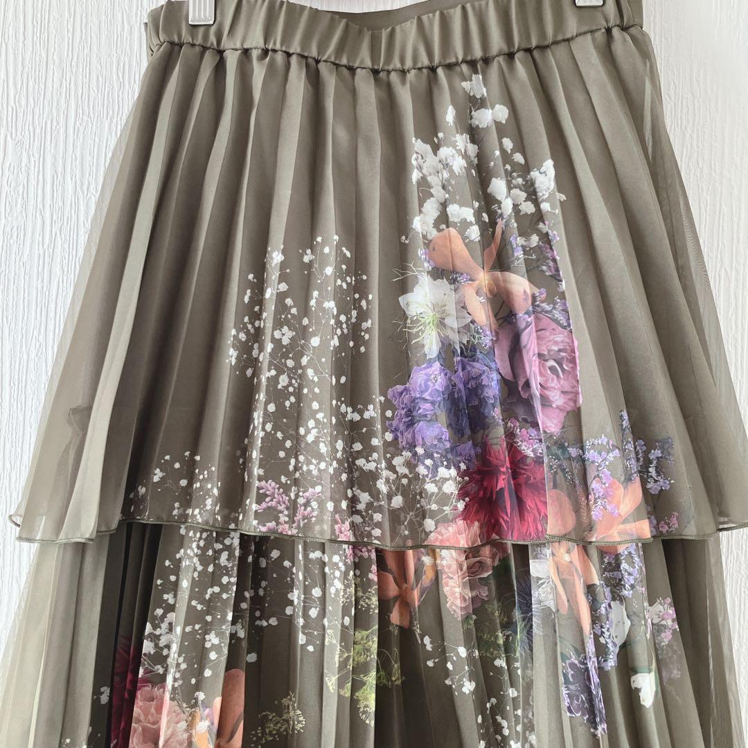 完売！希少Ameri UND DARIA TIERED PLEATS SKIRT