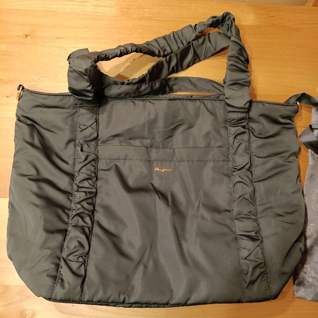 新品！フランフラン　クラシックフラワー　トラベルバッグ　ダークグレー