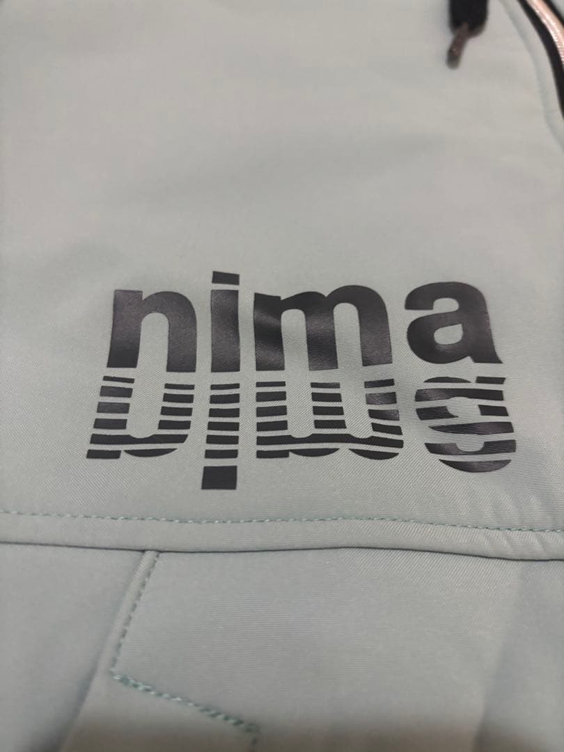 nima フード付きスノーボードウェア
