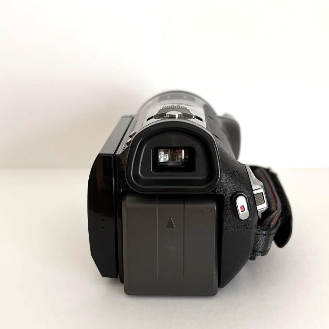 Panasonic HDC-TM300 デジタルハイビジョンビデオカメラ