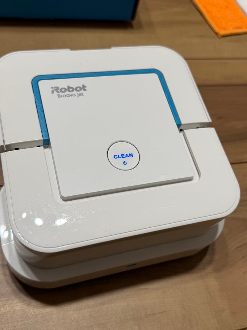 K*a様 iRobot Braava jet 240 本体とモップパッド⭐︎パッ