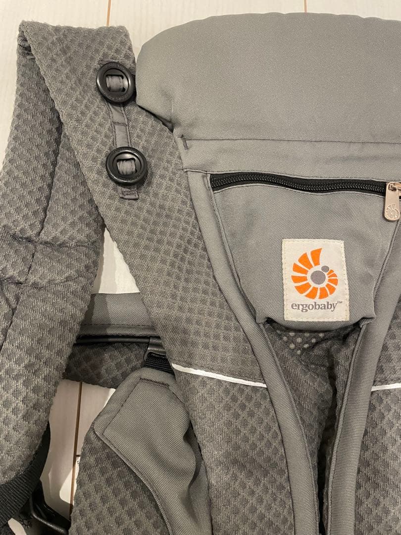 ergobaby 抱っこ紐　オムニブリーズ