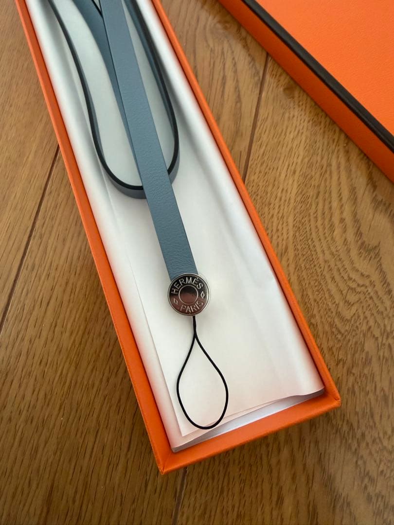 ヘルメス　Hermes ネックストラップ　水色