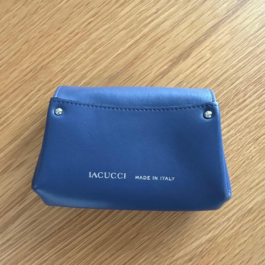 IACUCCI 二つ折り財布 ブルー