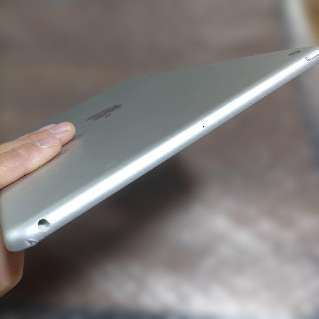 ピヨ子iPad 第7世代 MW752J/A 管理ナンバー1238