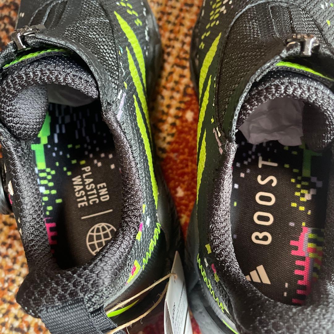 新品 23cm アディダスコードカオス22 ボア グリッチ スパイクレスシューズ