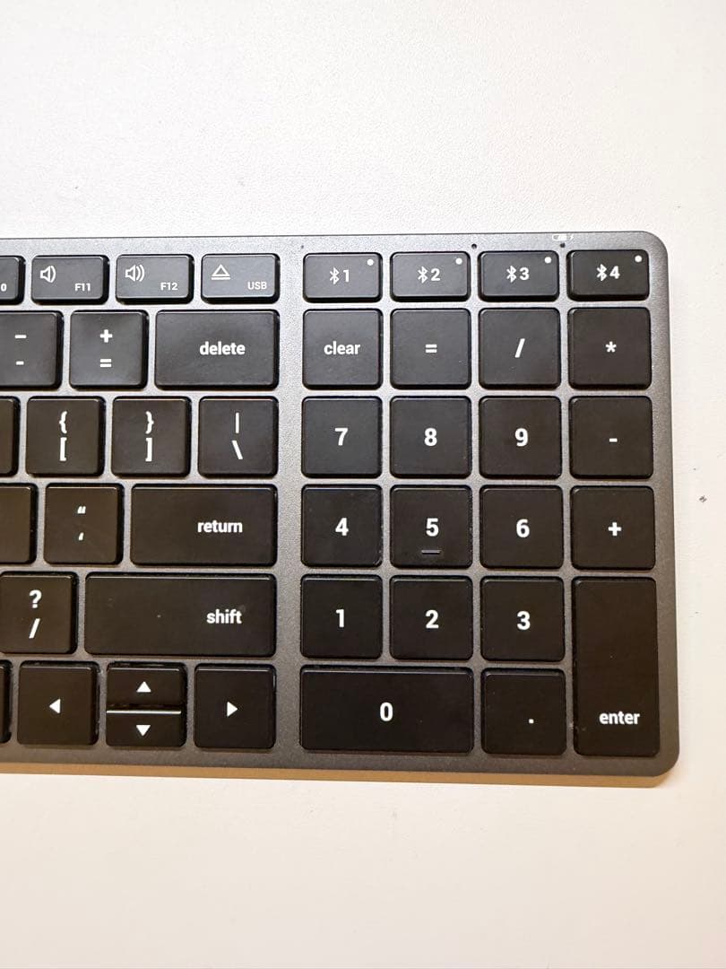 Satechi SLIM X2 薄型キーボード