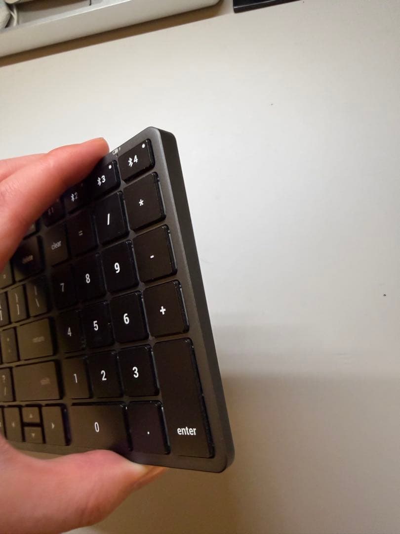 Satechi SLIM X2 薄型キーボード