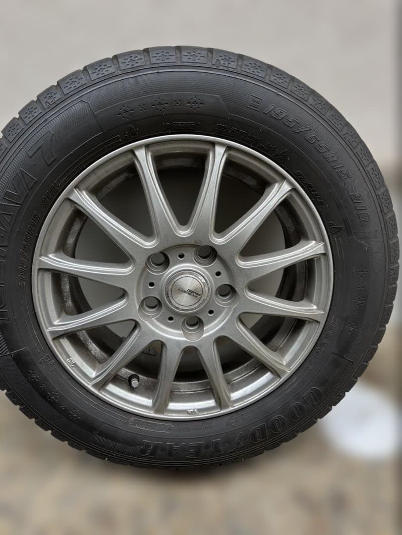GOODYEAR ICE NAVI 7 195/65R15 スタッドレスタイヤ