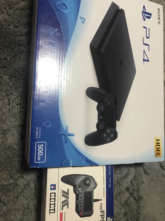 PS4 ジェット・ブラック 500GB  FPSコントローラーセット