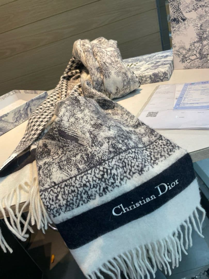 Christian Dior　ディオール　マフラー　200×70cm