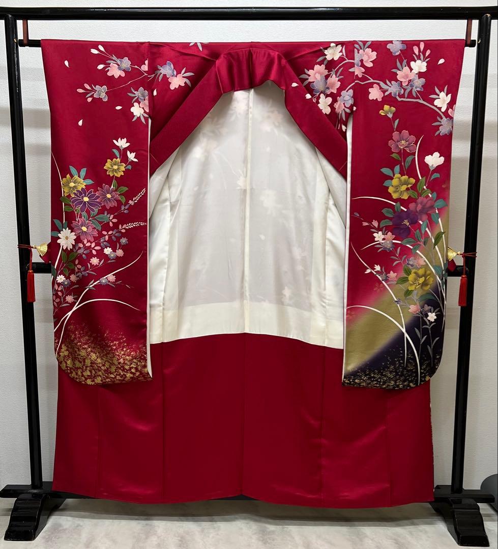 振り袖　フルセット　長襦袢付　草花　赤　金彩加工　刺繍入り　成人式　806
