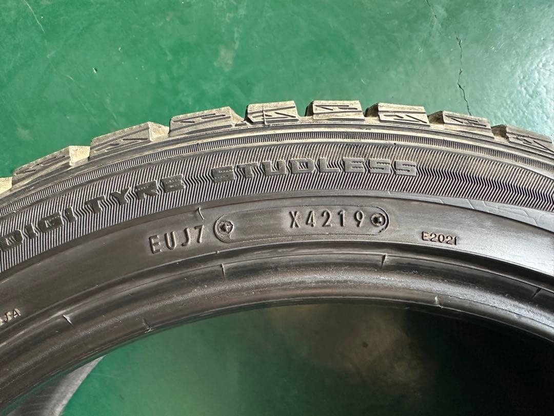 JON BOVI WINTERMAXX WM01 225/45R18 4本